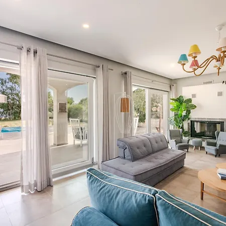 Rivazzurra Beachfront Luxury Villa *