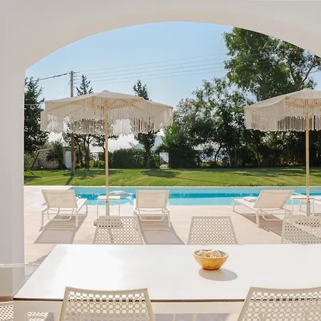Rivazzurra Beachfront Luxury Vila *