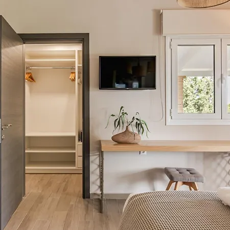 Rivazzurra Beachfront Luxury Vila