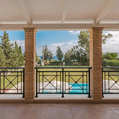 Rivazzurra Beachfront Luxury Vila