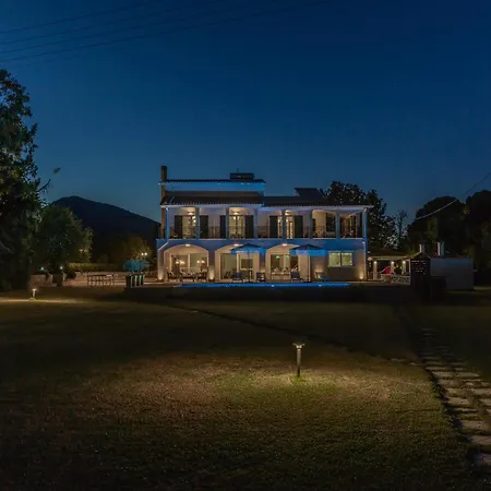 Rivazzurra Beachfront Luxury Vila *
