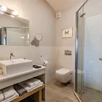 Rivazzurra Beachfront Luxury Βίλα Λιθακιά
