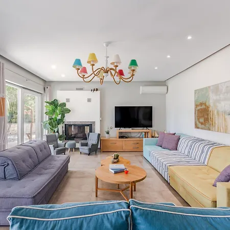 别墅 Rivazzurra Beachfront Luxury