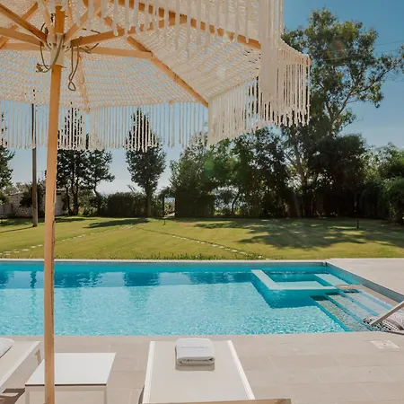 Rivazzurra Beachfront Luxury * Lithakia