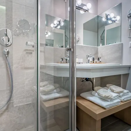 Rivazzurra Beachfront Luxury Villa