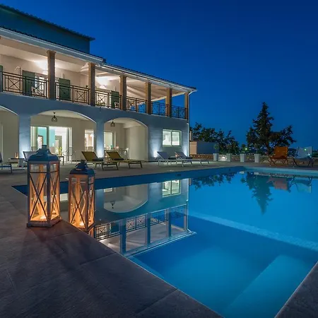 Rivazzurra Beachfront Luxury Villa