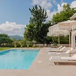 Rivazzurra Beachfront Luxury * Lithakia