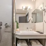ヴィラ Rivazzurra Beachfront Luxury