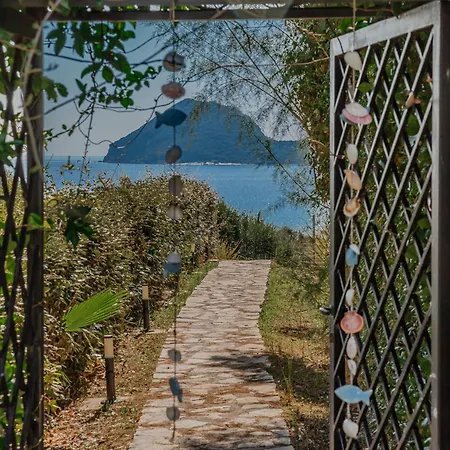 Βίλα Rivazzurra Beachfront Luxury *