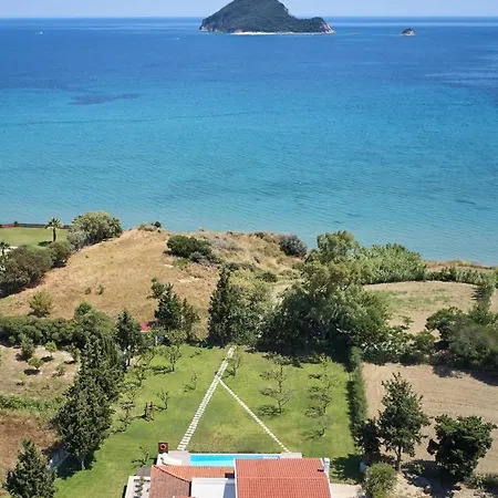 Rivazzurra Beachfront Luxury Villa *