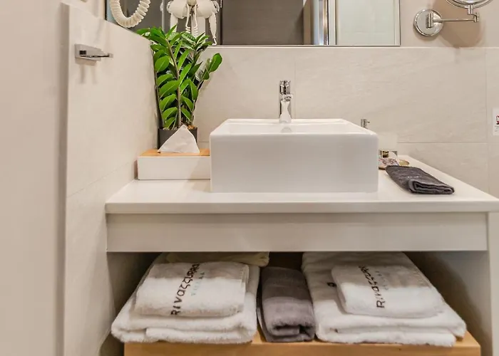Rivazzurra Beachfront Luxury Vilă *